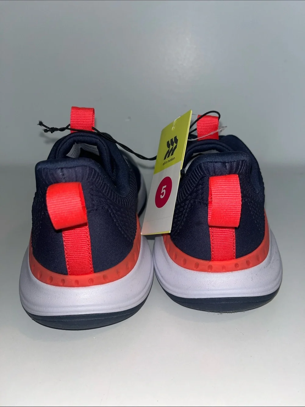 All In Motion Kids Youth Sz 5 Avery Performance Sneaker Lace Up Navy Coral